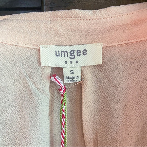 Forever 21 Crepe Twist Hem Blouse - NWT - Picture 5 of 7